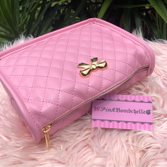 PinkBombchelle Pink Quilted Pattern Makeup Bag/Purse — Bow - Picture 2 of 12
